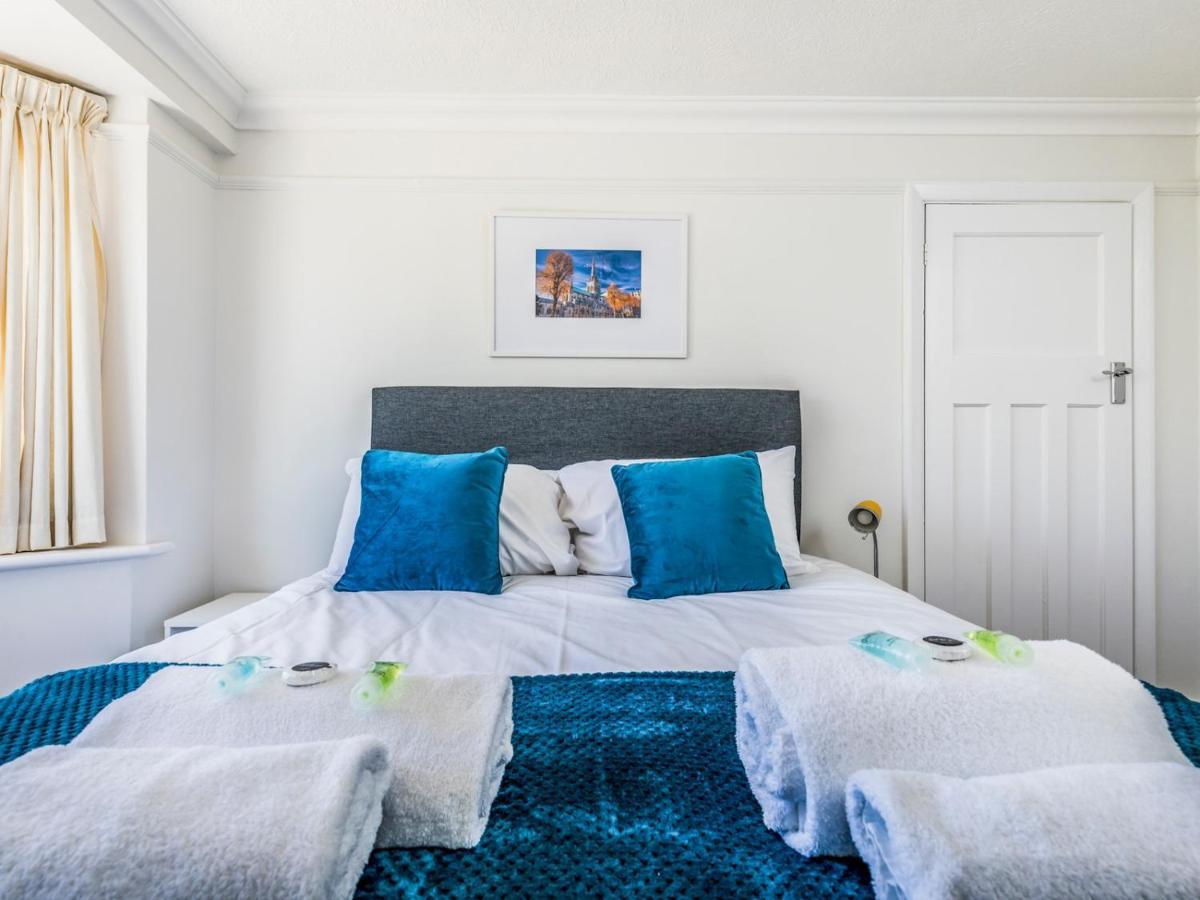 Pass The Keys Lovely Ground Floor Flat With Large Garden Chichester Kültér fotó